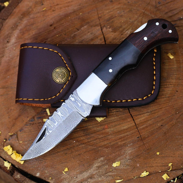 Premium Damascus Folding Knife – Unique Damascus Twist Pattern, Wood Handle, Pocket Knife, Sharp & Durable, Perfect for Outdoor and Gift